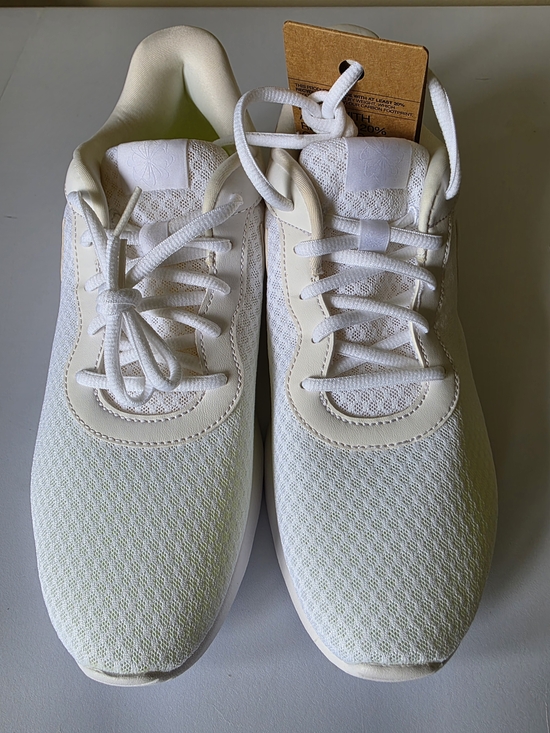 Brand New Size 9.5 Men\'s Nike Tanjun Flyease Running Shoe main image 5